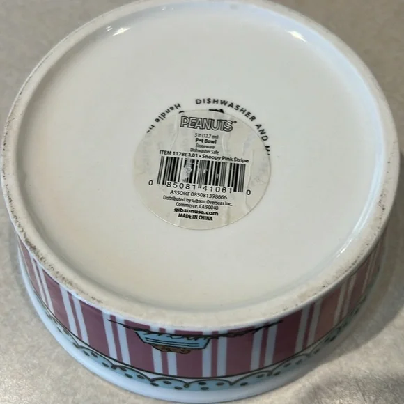 Gibson Snoopy Peanuts Dog Bowl - Picture 5 of 5